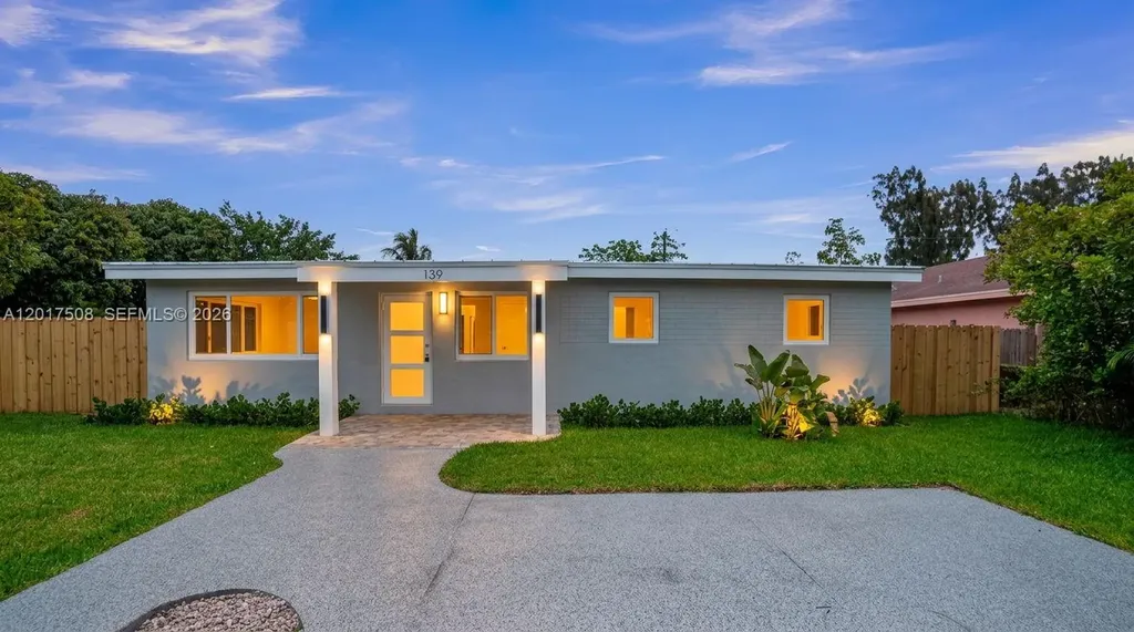 139 NW 12th Avenue Delray Beach FL 33444