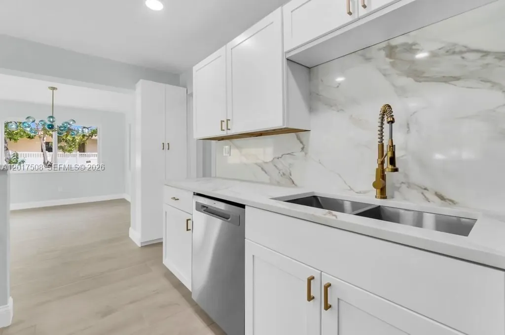 139 NW 12th Avenue Delray Beach FL 33444