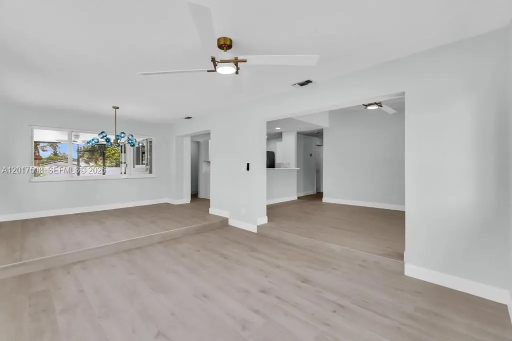 139 NW 12th Avenue Delray Beach FL 33444