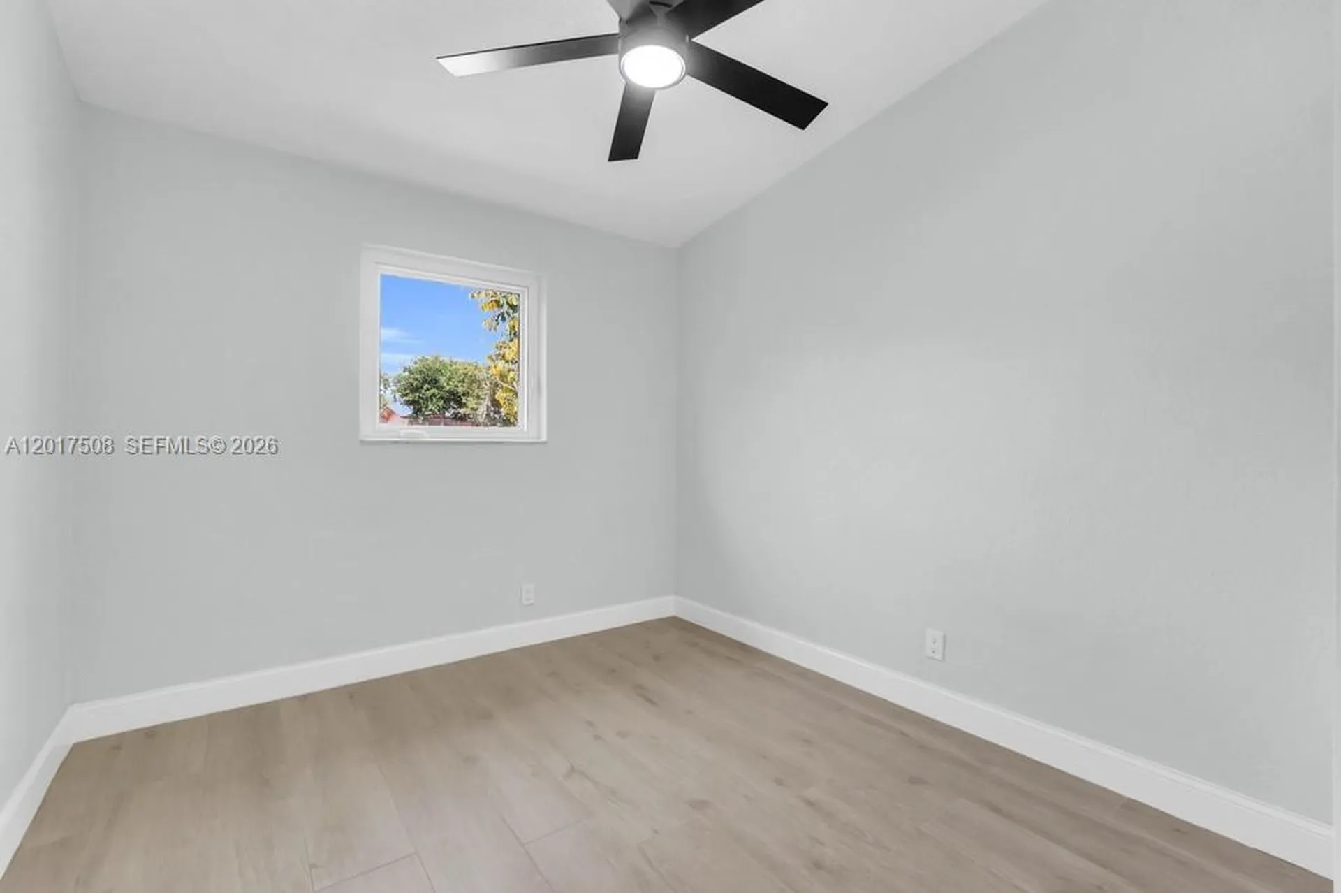 139 NW 12th Avenue Delray Beach FL 33444
