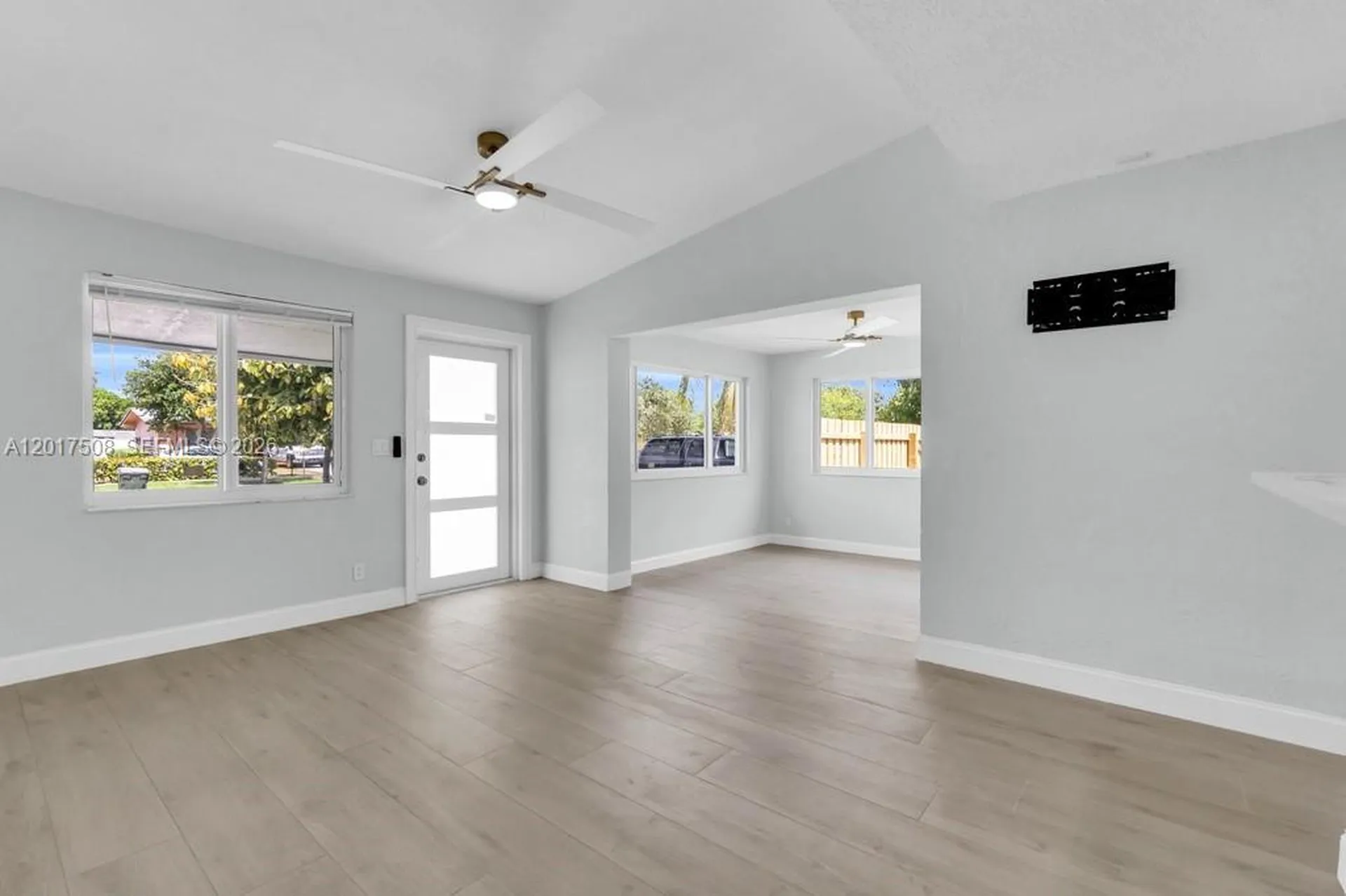 139 NW 12th Avenue Delray Beach FL 33444