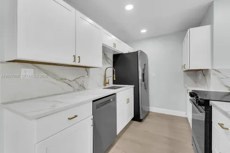 139 NW 12th Avenue Delray Beach FL 33444