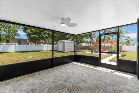 139 NW 12th Avenue Delray Beach FL 33444