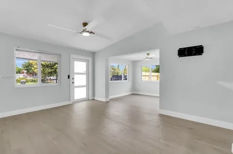 139 NW 12th Avenue Delray Beach FL 33444