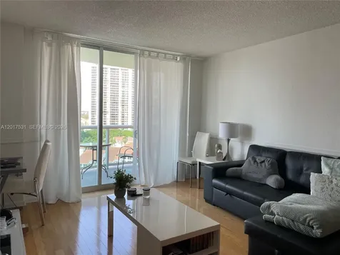 19390 Collins Avenue Sunny Isles Beach FL 33160