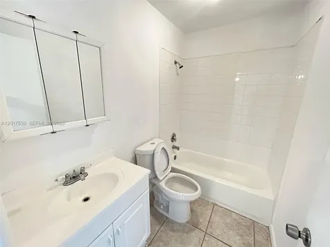 4817 NW 9th Drive Plantation FL 33317