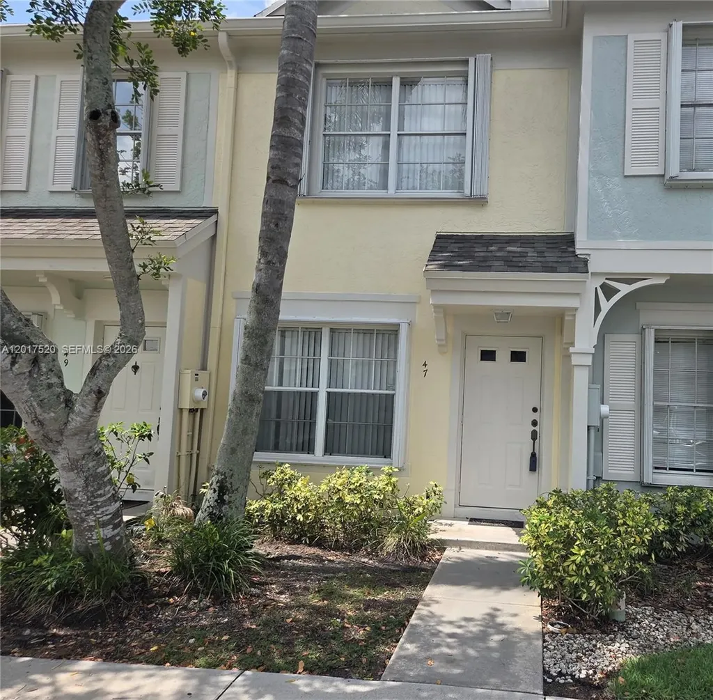 47 Simonton Circle Weston FL 33326