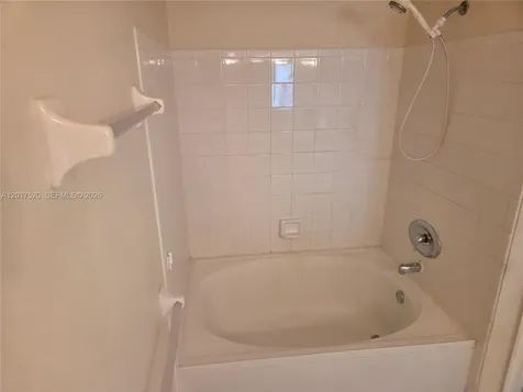 47 Simonton Circle Weston FL 33326