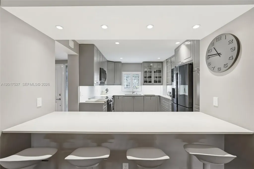 4002 S Cypress Lane Pompano Beach FL 33069