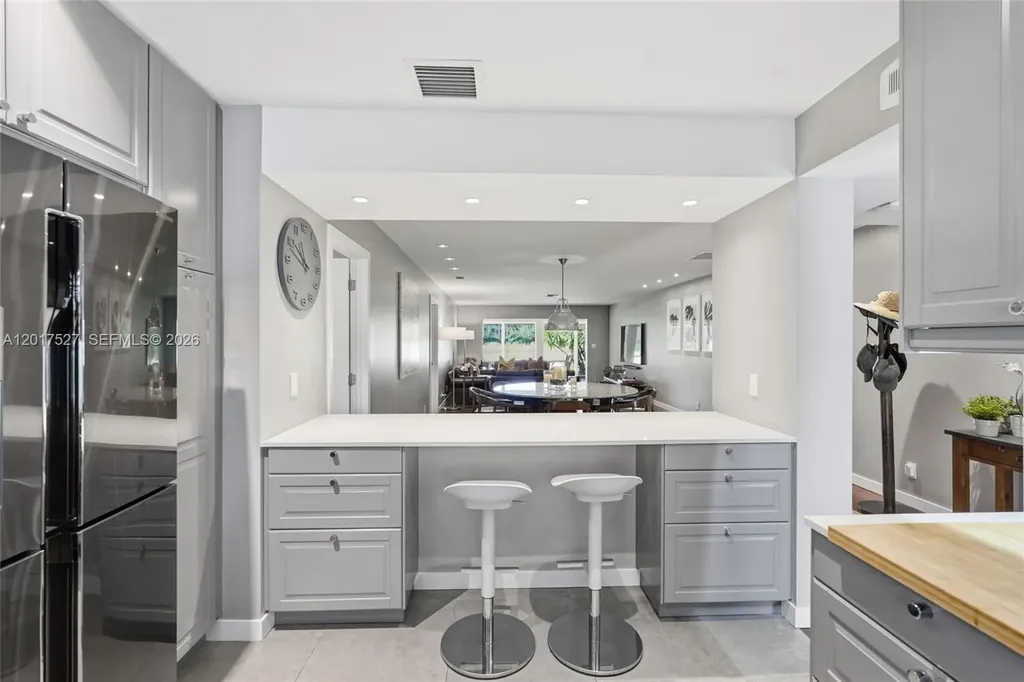4002 S Cypress Lane Pompano Beach FL 33069