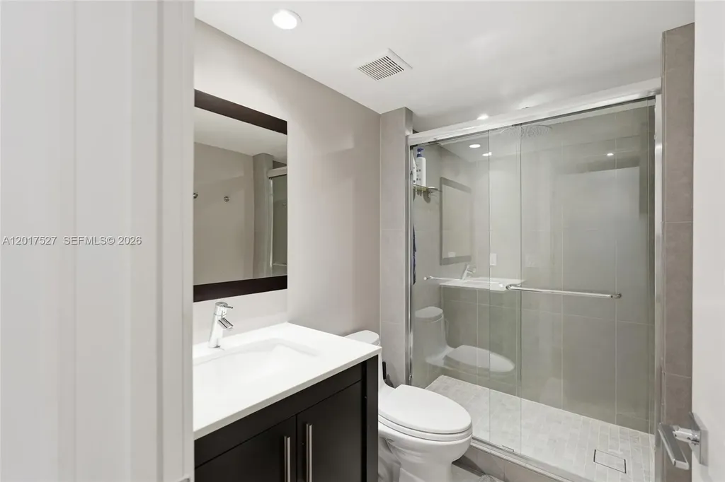 4002 S Cypress Lane Pompano Beach FL 33069
