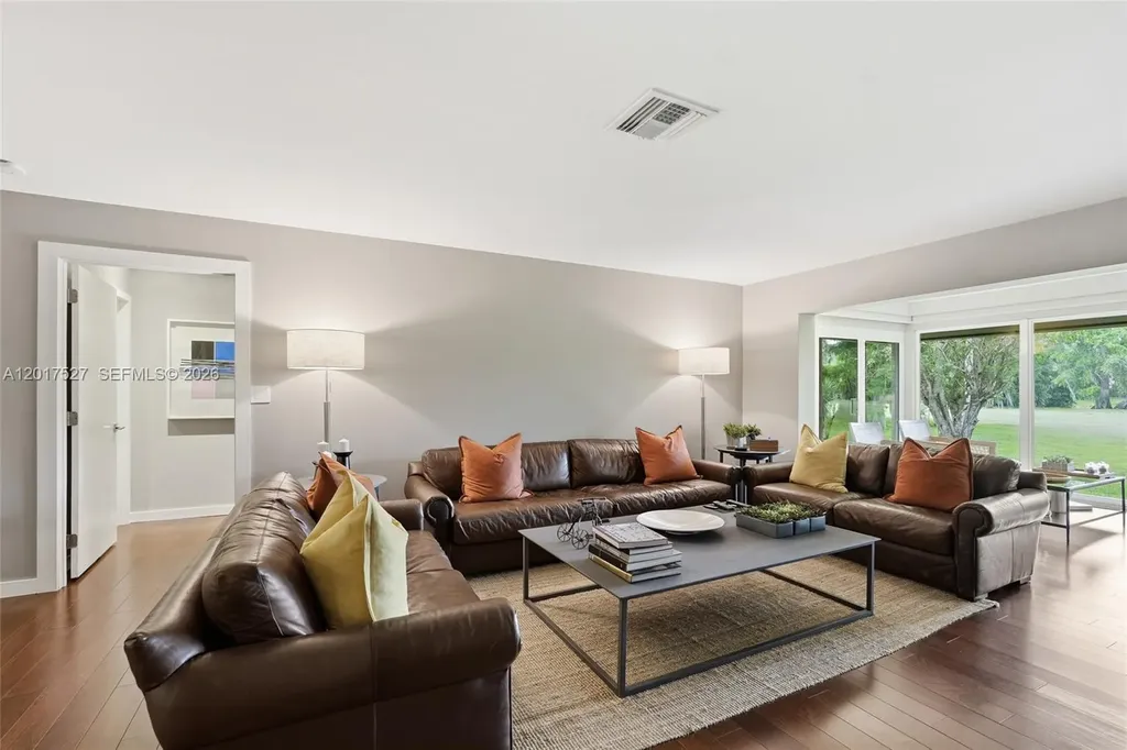 4002 S Cypress Lane Pompano Beach FL 33069