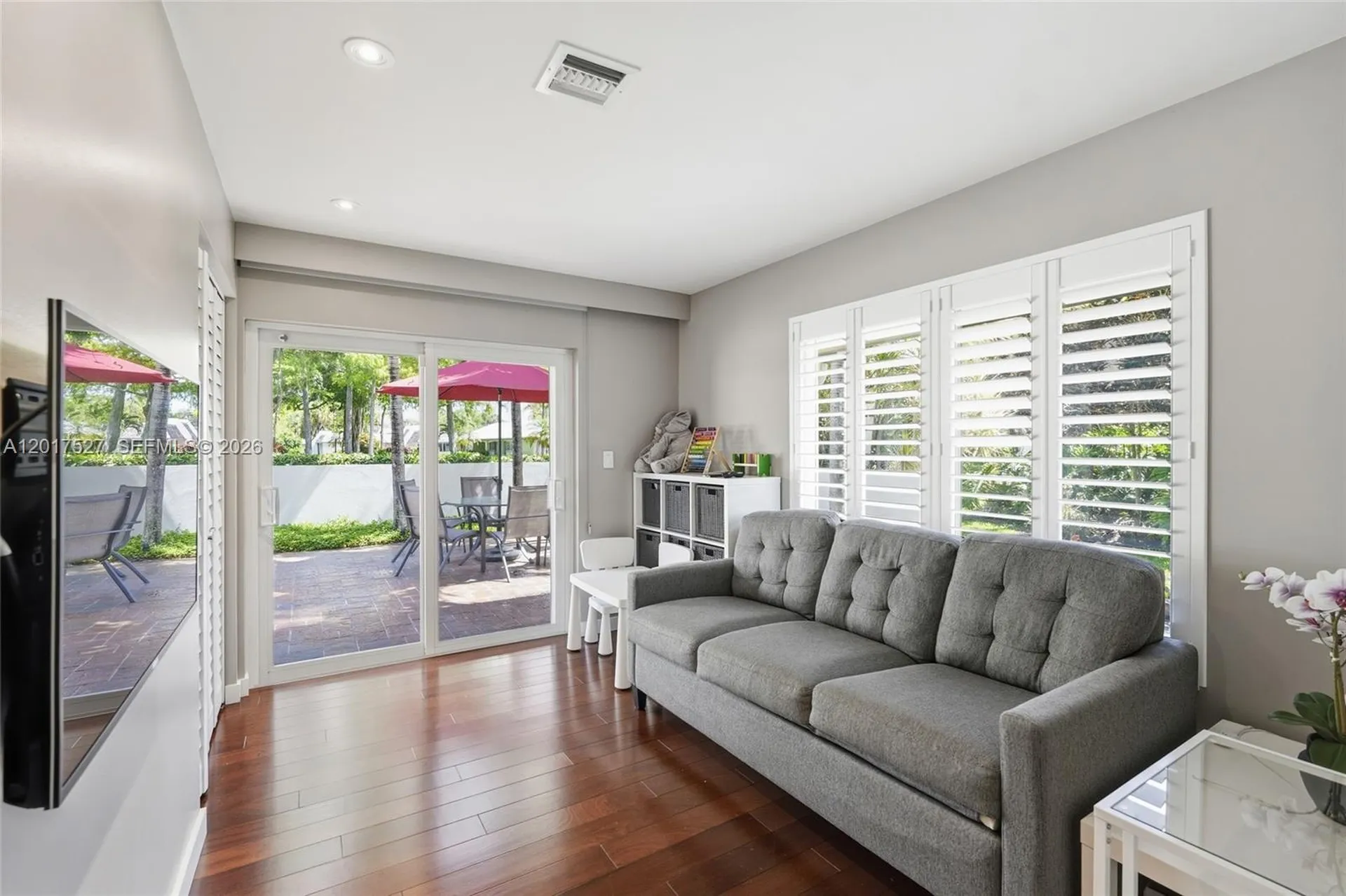 4002 S Cypress Lane Pompano Beach FL 33069