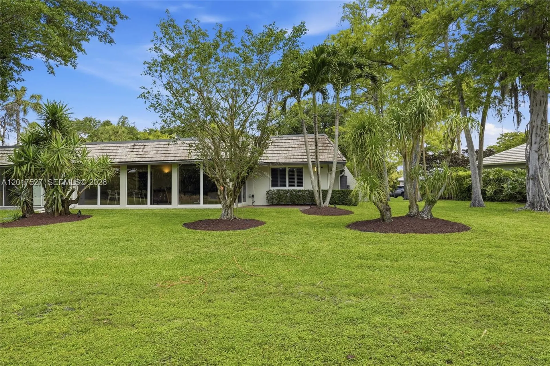 4002 S Cypress Lane Pompano Beach FL 33069