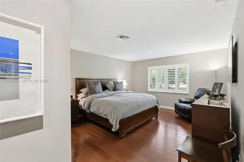 4002 S Cypress Lane Pompano Beach FL 33069