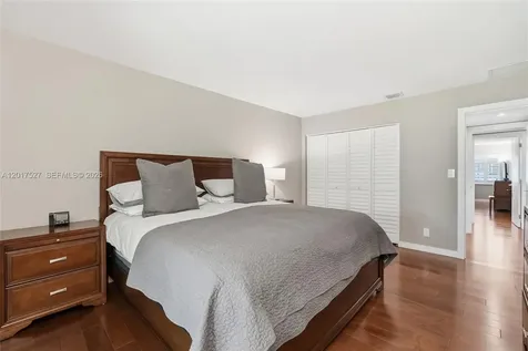 4002 S Cypress Lane Pompano Beach FL 33069