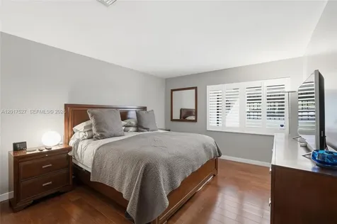 4002 S Cypress Lane Pompano Beach FL 33069