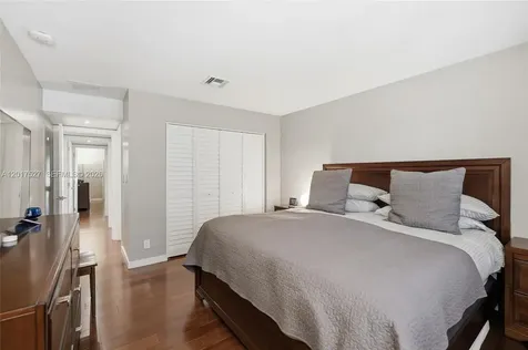 4002 S Cypress Lane Pompano Beach FL 33069