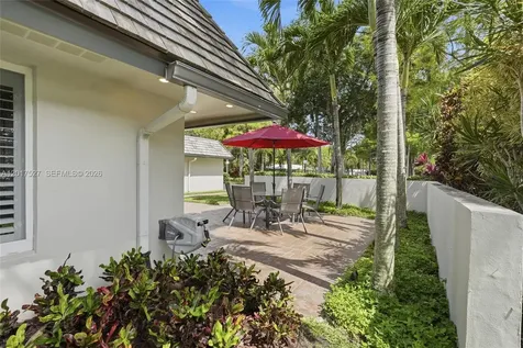 4002 S Cypress Lane Pompano Beach FL 33069