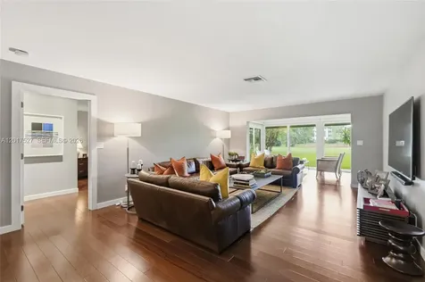 4002 S Cypress Lane Pompano Beach FL 33069
