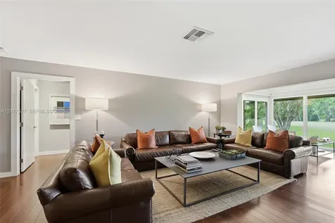 4002 S Cypress Lane Pompano Beach FL 33069