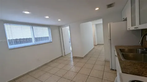3525 SW 25th Terrace Miami FL 33133