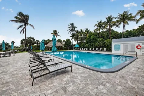 2401 Collins Avenue Miami Beach FL 33140