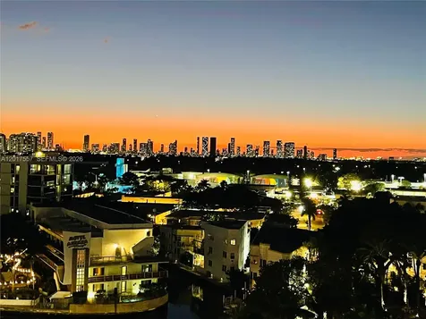 2401 Collins Avenue Miami Beach FL 33140