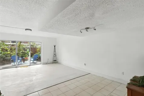4165 SW 66th Terrace Davie FL 33314