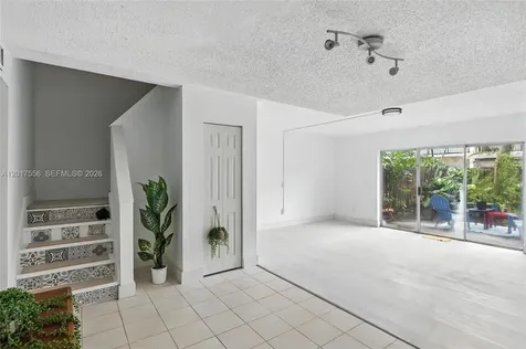 4165 SW 66th Terrace Davie FL 33314