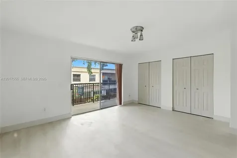 4165 SW 66th Terrace Davie FL 33314