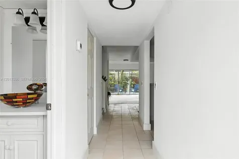 4165 SW 66th Terrace Davie FL 33314