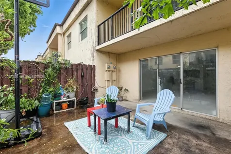 4165 SW 66th Terrace Davie FL 33314