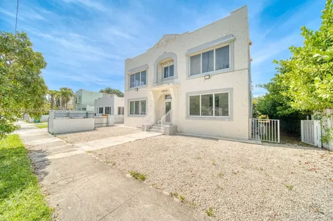 2352 SW 5th Street Miami FL 33135
