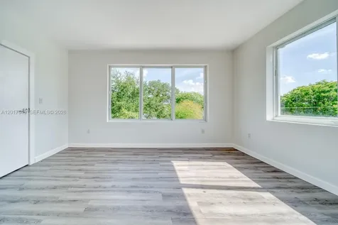 2352 SW 5th Street Miami FL 33135