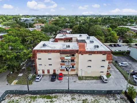 685 Miller Drive Miami Springs FL 33166