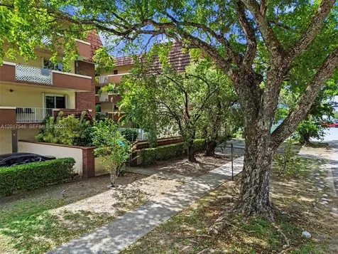 685 Miller Drive Miami Springs FL 33166