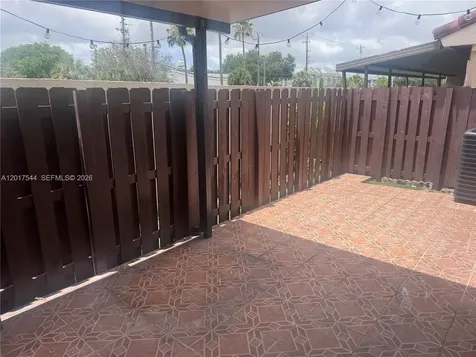 6532 NW 170th Terrace Hialeah FL 33015