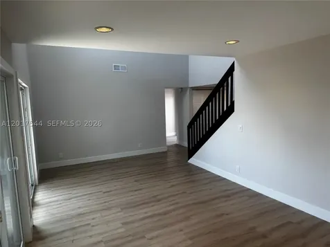 6532 NW 170th Terrace Hialeah FL 33015