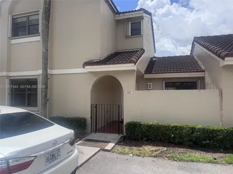 6532 NW 170th Terrace Hialeah FL 33015