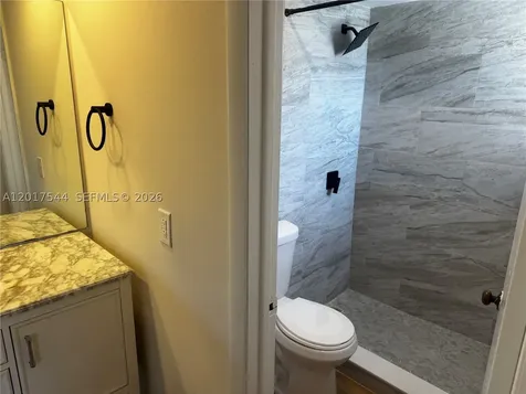 6532 NW 170th Terrace Hialeah FL 33015