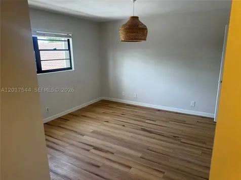 6532 NW 170th Terrace Hialeah FL 33015