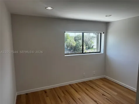6532 NW 170th Terrace Hialeah FL 33015