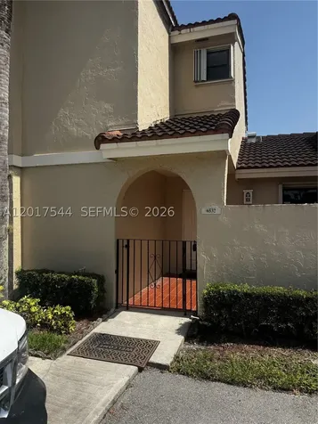 6532 NW 170th Terrace Hialeah FL 33015