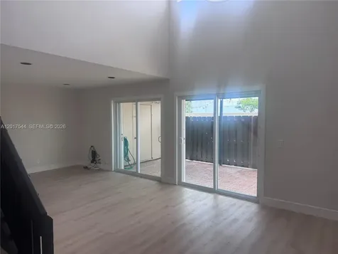 6532 NW 170th Terrace Hialeah FL 33015