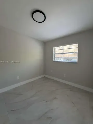 932 NW 5th Street Miami FL 33128
