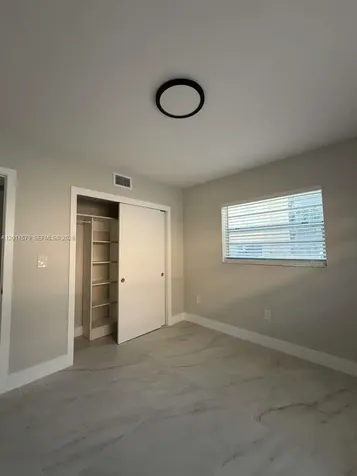 932 NW 5th Street Miami FL 33128
