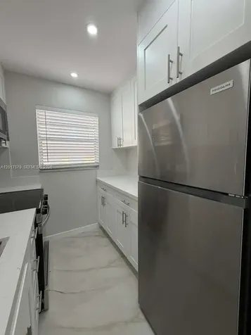 932 NW 5th Street Miami FL 33128