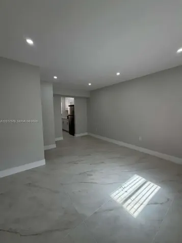 932 NW 5th Street Miami FL 33128