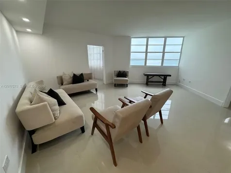 999 Brickell Bay Drive Miami FL 33131